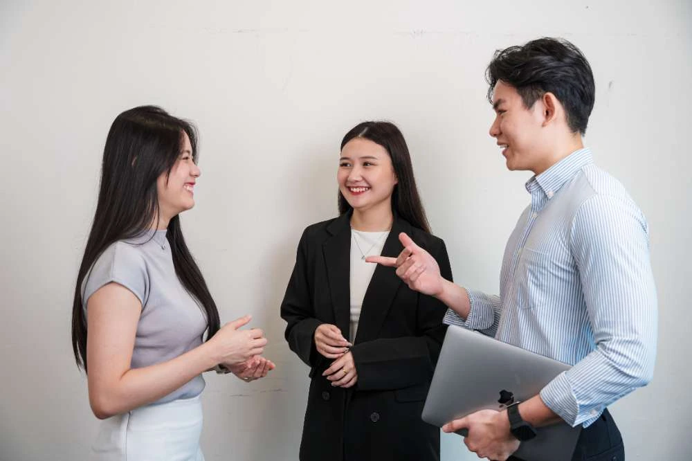 Digital marketing account manager discussion